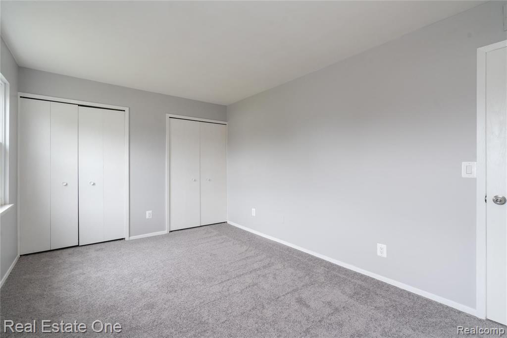 23657 North Rockledge Novi, MI 48375 - Photo 11 of 22