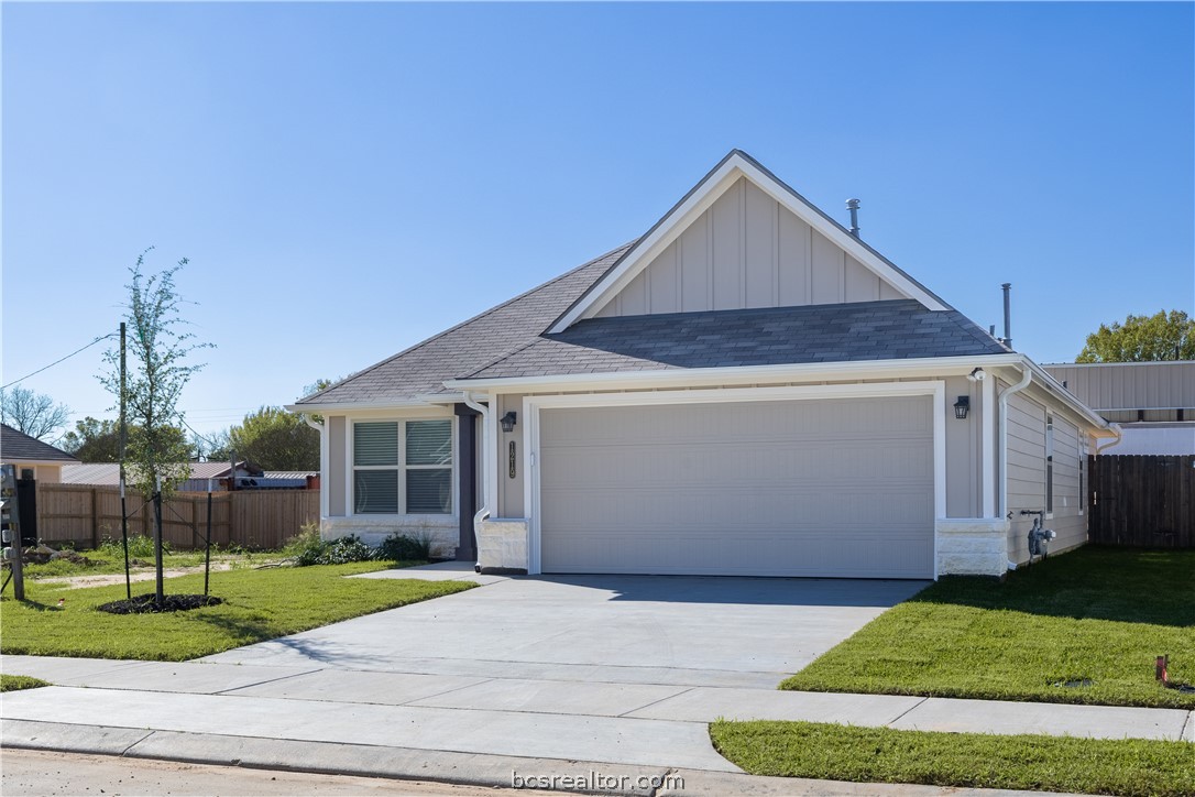 1219 High Street Navasota, TX 77868 - Photo 2 of 20