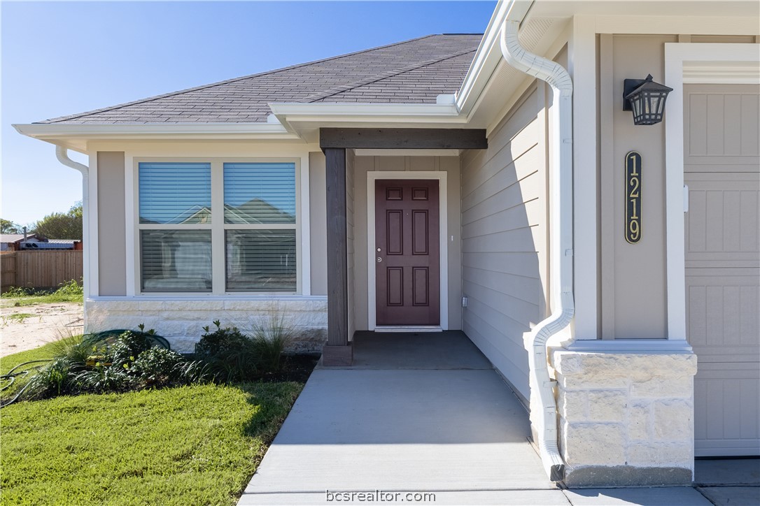 1219 High Street Navasota, TX 77868 - Photo 3 of 20