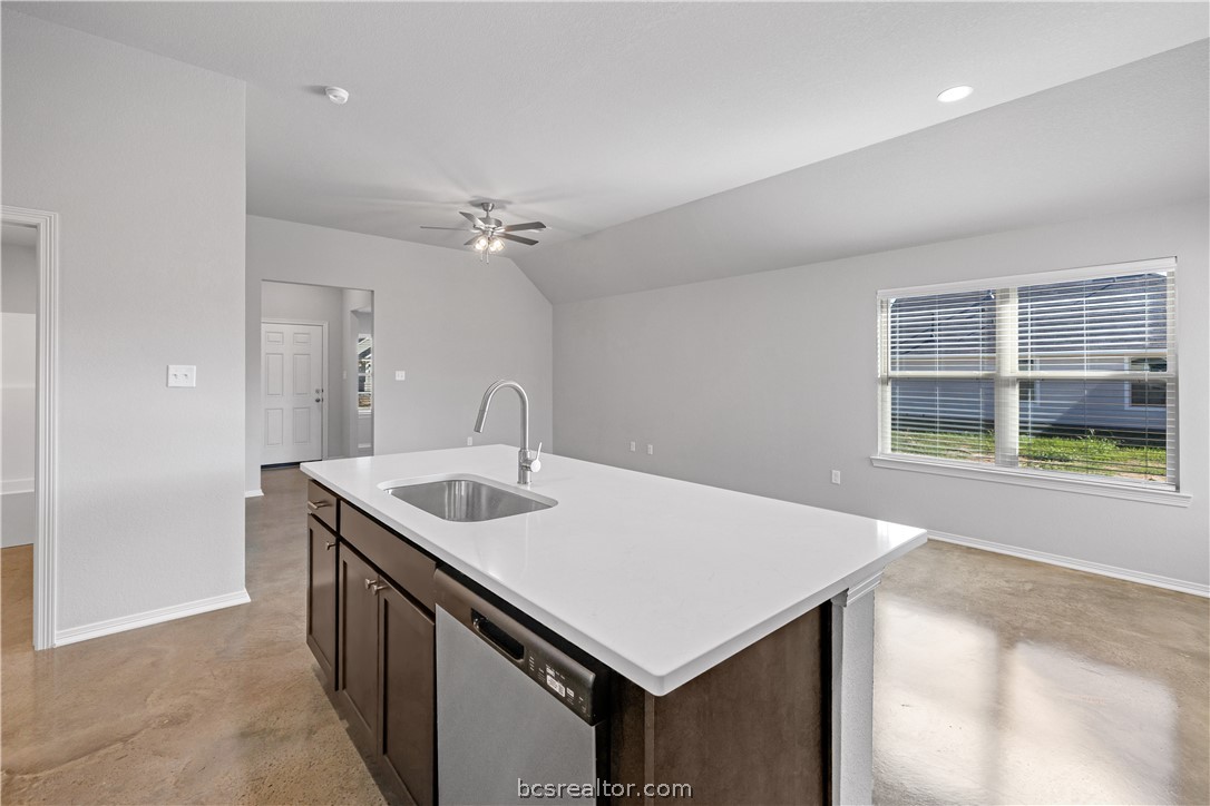 1219 High Street Navasota, TX 77868 - Photo 9 of 20