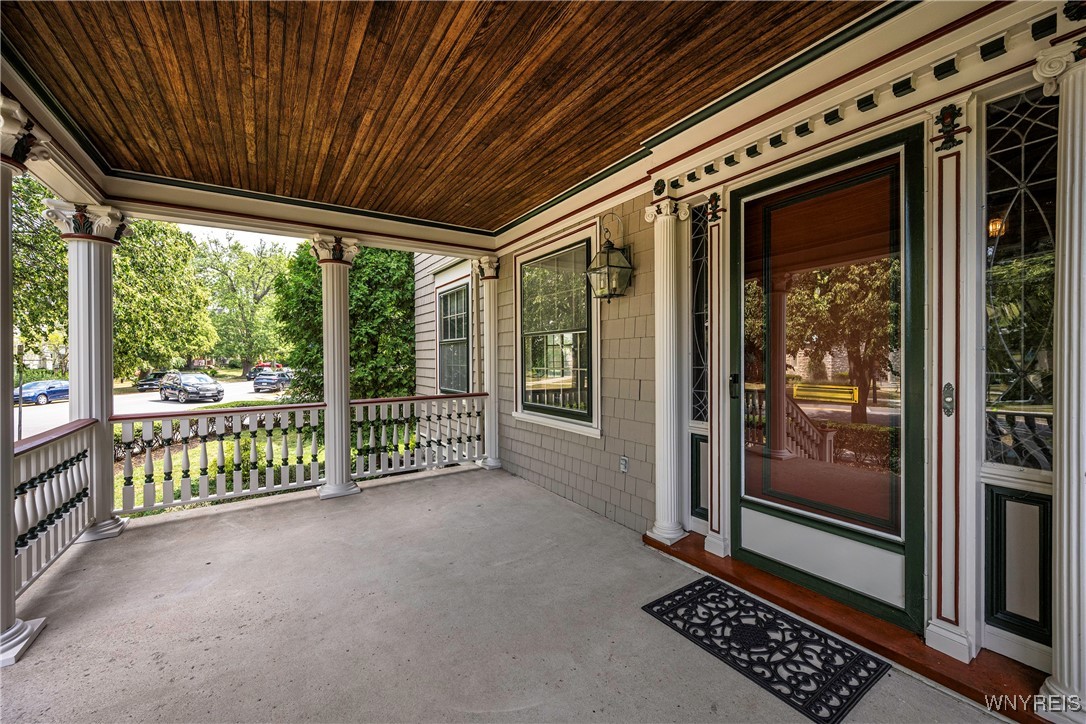 33 Colonial Circle Buffalo, NY 14222 - Photo 3 of 47