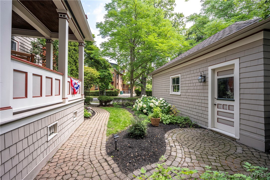 33 Colonial Circle Buffalo, NY 14222 - Photo 45 of 47