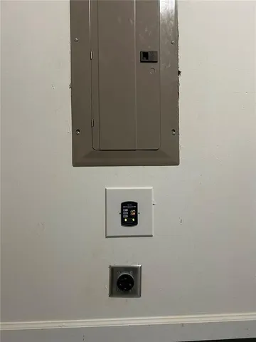 $2,150 | 1730 Paddlewheel Drive Northeast, Marietta, GA 30062