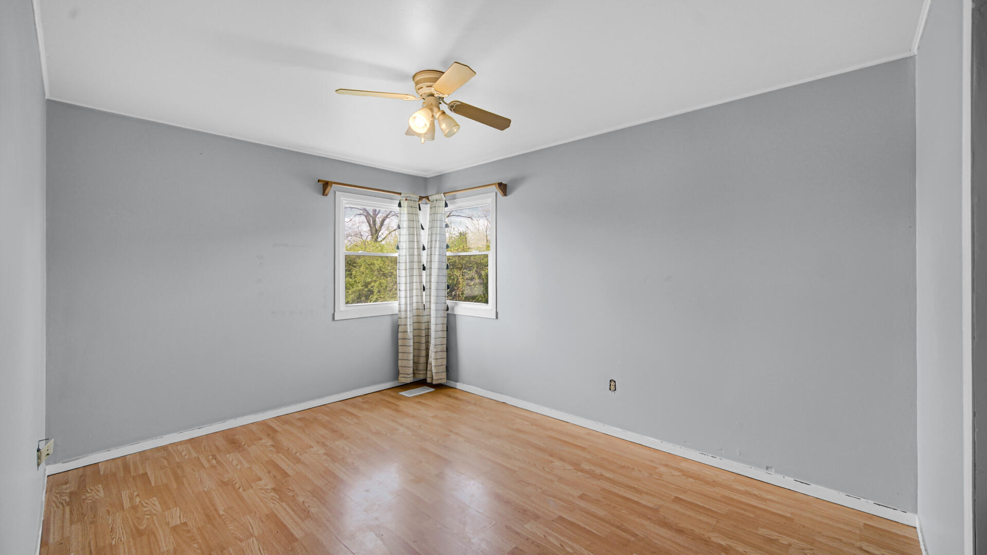 1006 West Old Ridge Road Hobart, IN 46342 - Photo 13 of 24 1919x1080