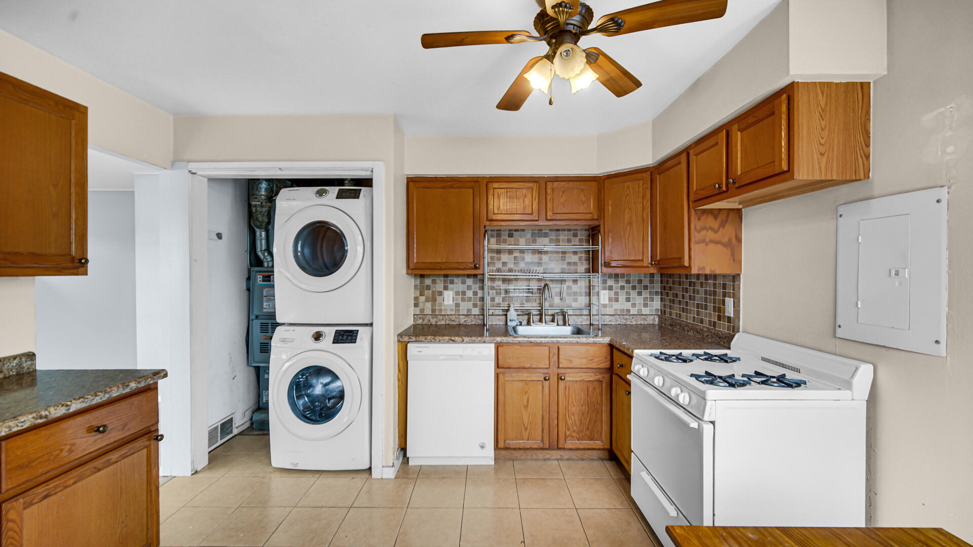 1006 West Old Ridge Road Hobart, IN 46342 - Photo 8 of 24 1919x1080