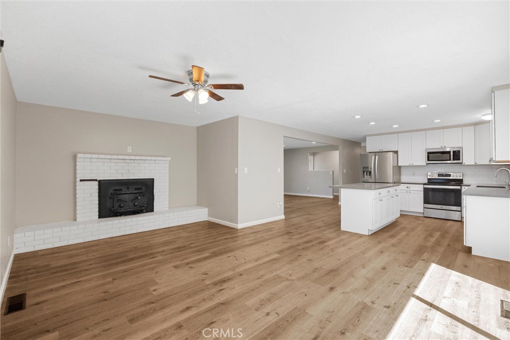 904 Long Bar Road Oroville, CA 95966 - Photo 24 of 50 a view of kitchen with microwave and cabinets