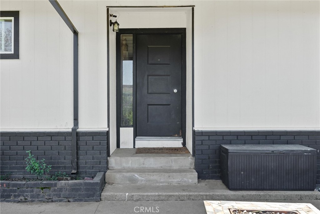904 Long Bar Road Oroville, CA 95966 - Photo 3 of 50 a view of entrance door of the house