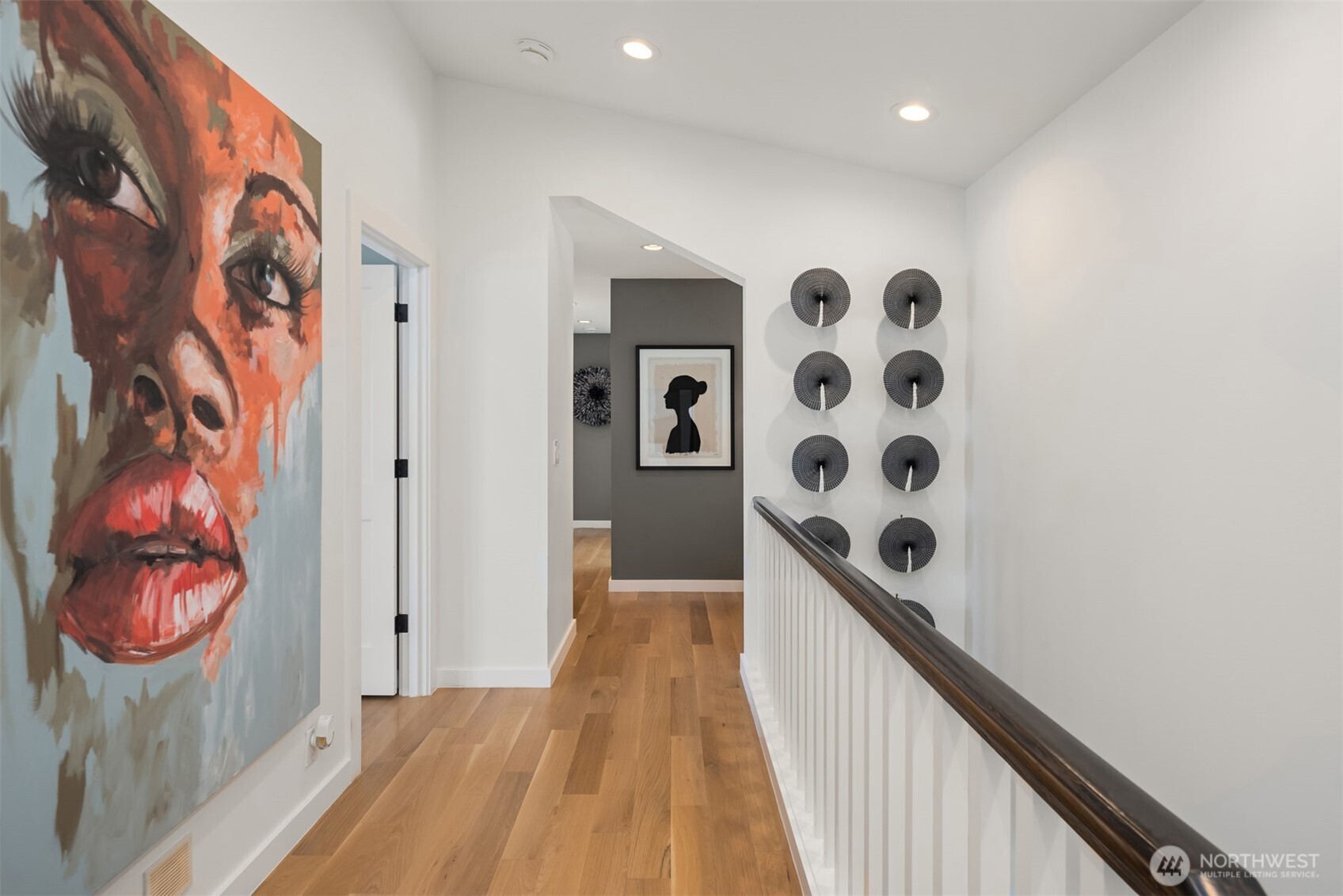 8097 West Mercer Way Mercer Island, WA 98040 - Photo 17 of 40 a view of an entryway