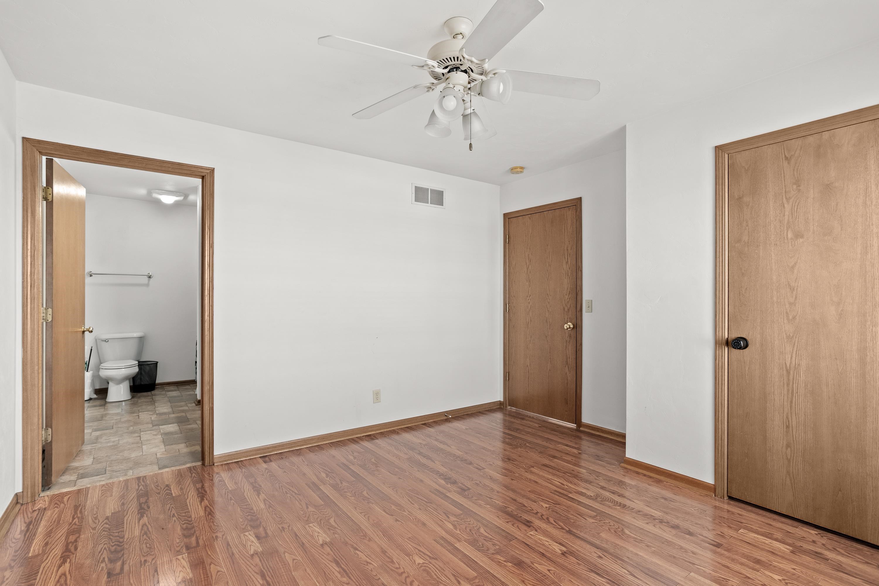 1261 Peninsula Lane Whitewater, WI 53190 - Photo 13 of 48