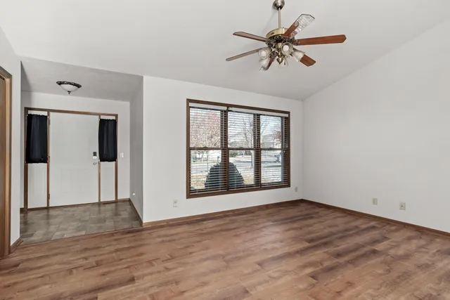 $374,900 | 1261 Peninsula Lane, Whitewater, WI 53190