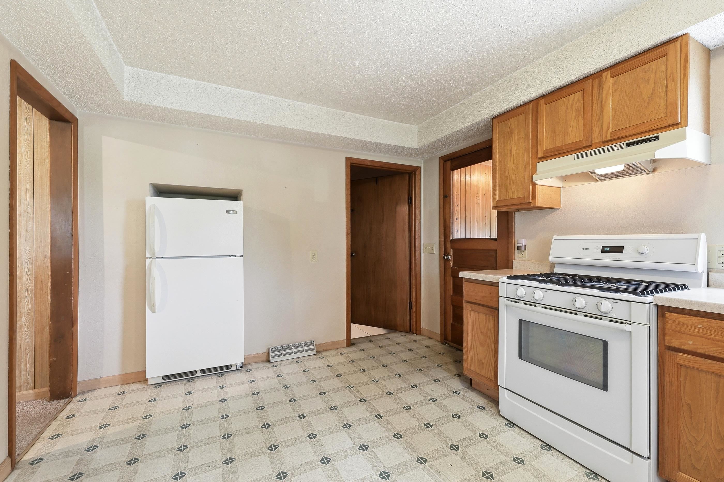 1815 Ellis Road Custer, WI 54423 - Photo 13 of 40