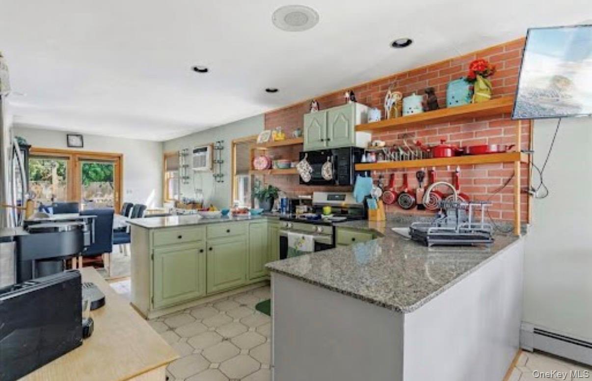 277 Smith Road Shirley, NY 11967 - Photo 11 of 23 Gallery Image 11