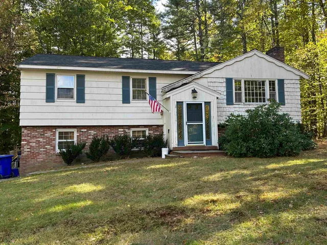 $382,000 | 4 Jones Avenue, Bow, NH 03304