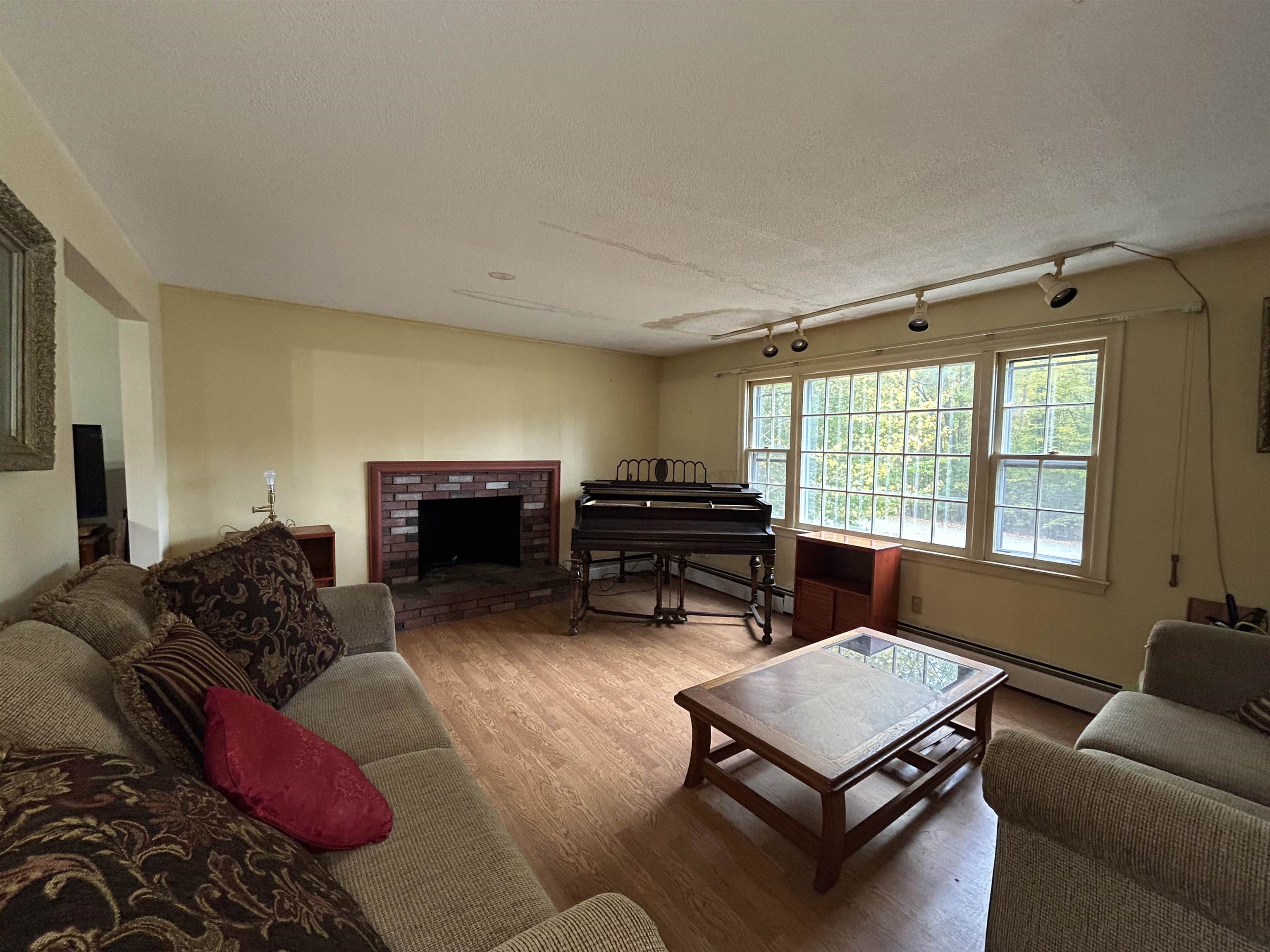 4 Jones Avenue Bow, NH 03304 - Photo 4 of 14