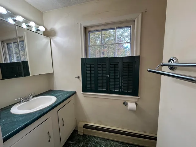 $382,000 | 4 Jones Avenue, Bow, NH 03304