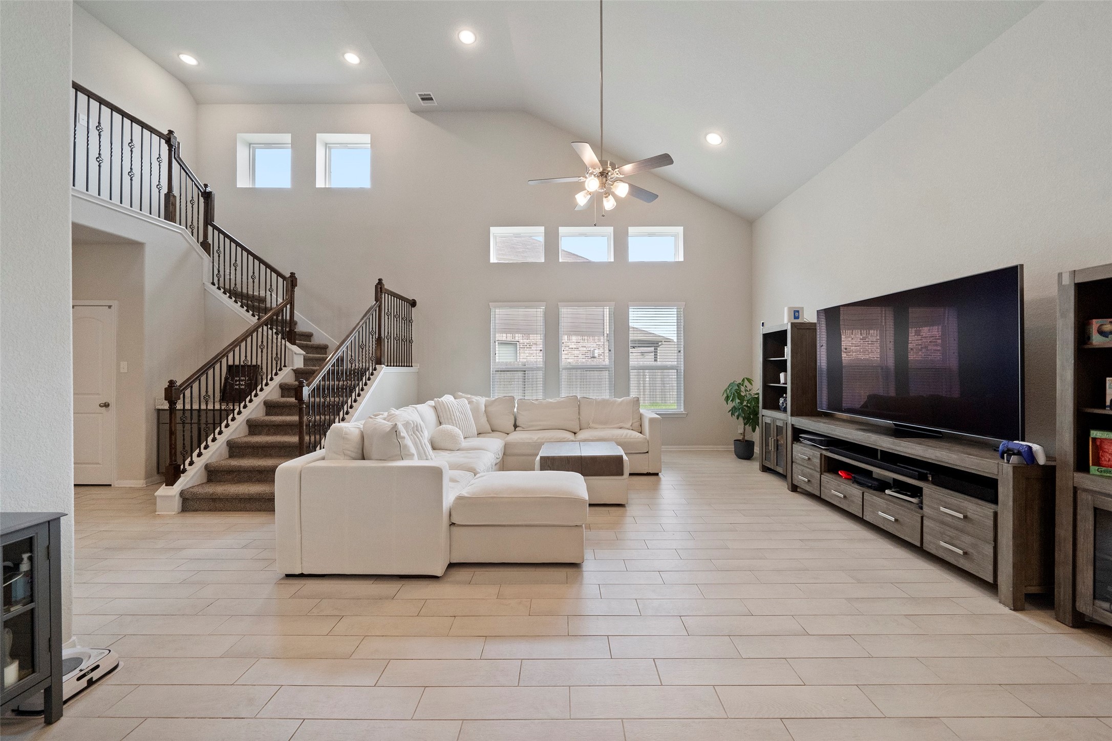 2277 Forest Chestnut Dr Spring Spring, TX 77386 - Photo 4 of 31