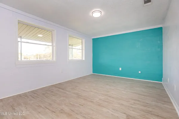 $900 | 8429 Highway 613, Unit 2, Moss Point, MS 39562