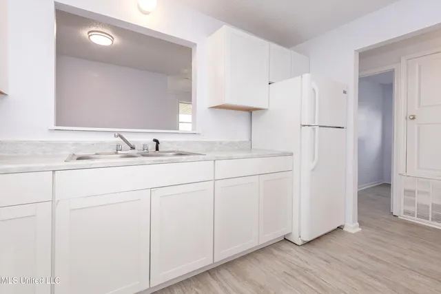 $950 | 8429 Highway 613, Unit 2, Moss Point, MS 39562