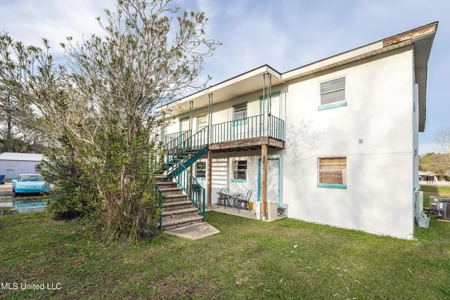 $950 | 8429 Highway 613, Unit 2, Moss Point, MS 39562