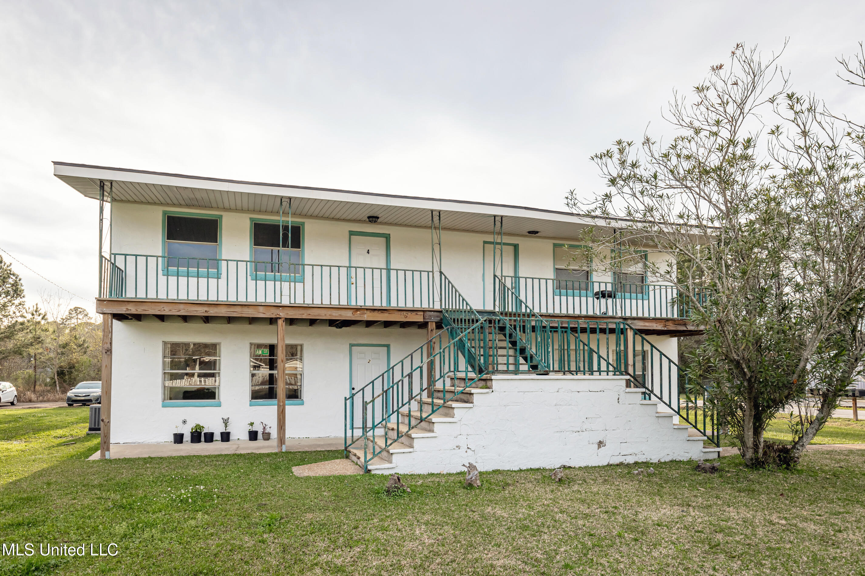 8429 Highway 613, Unit 2 Moss Point, MS 39562 - Photo 7 of 47 IMG_2247