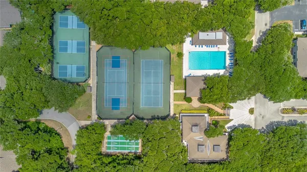 a view of a tennis court