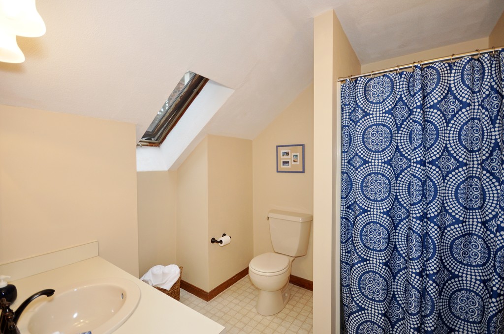 29 Blanchard Road Boxborough, MA 01719 - Photo 21 of 30 a bathroom with a toilet and a sink