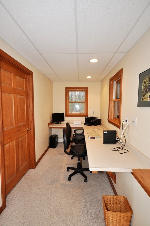 29 Blanchard Road Boxborough, MA 01719 - Photo 23 of 30 a room with furniture and a window