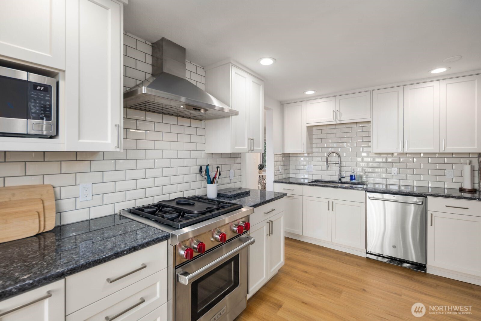 7132 34th Avenue Southwest Seattle, WA 98126 - Photo 12 of 31