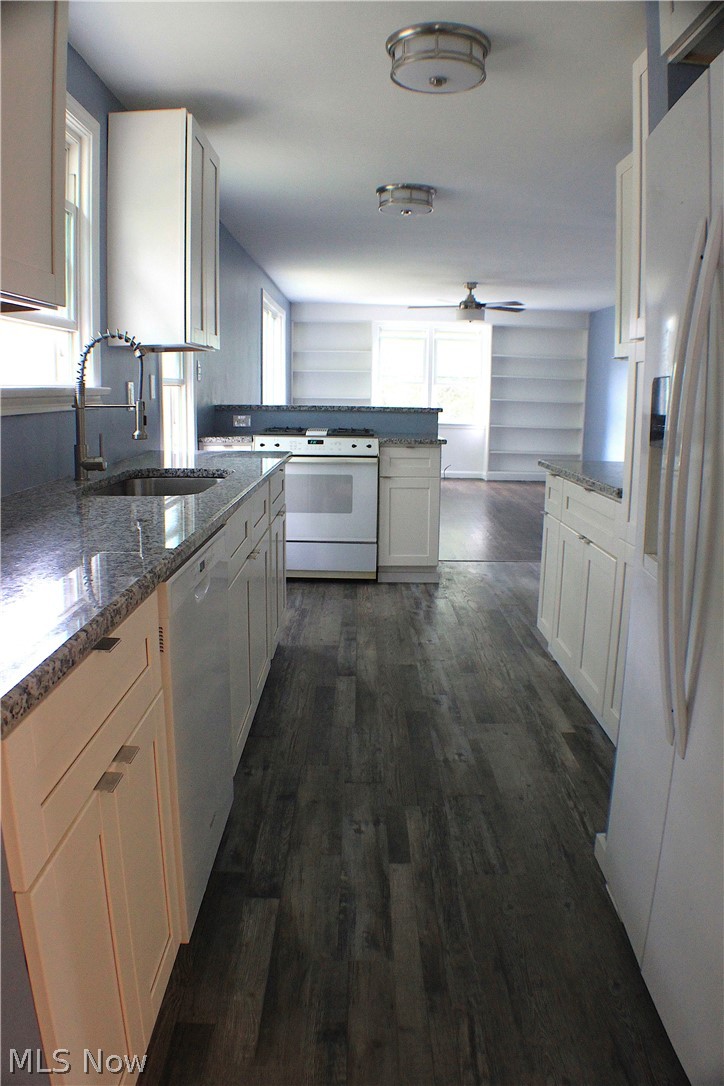 7619 York Road Cleveland, OH 44130 - Photo 3 of 27