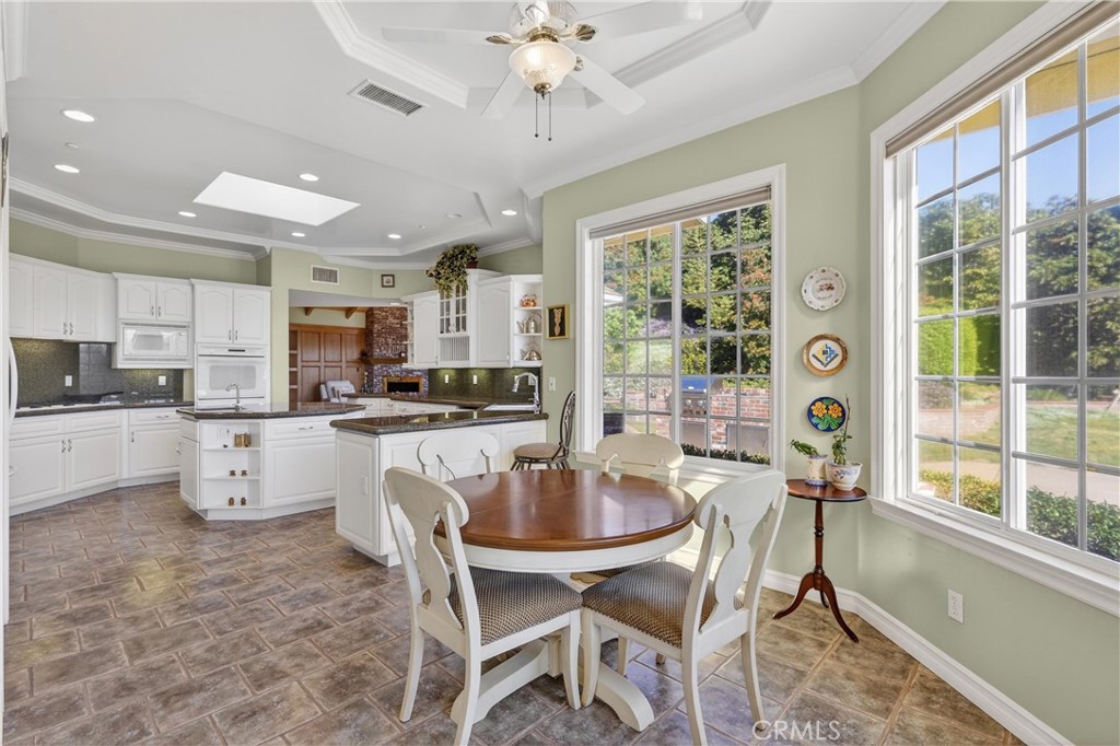 2292 Dos Lomas Fallbrook, CA 92028 - Photo 16 of 53