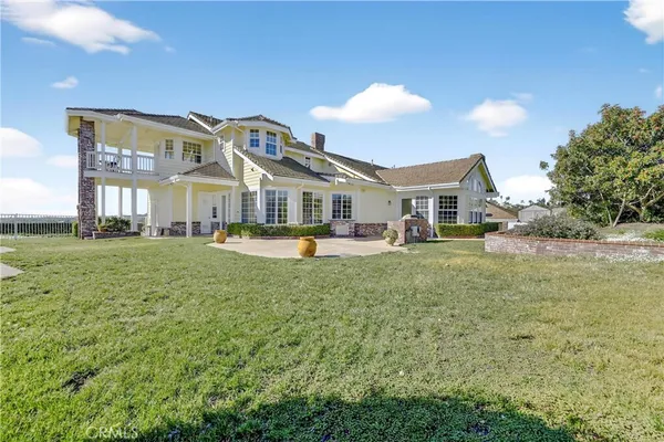 $1,749,000 | 2292 Dos Lomas, Fallbrook, CA 92028
