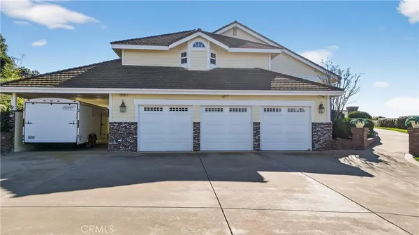 $1,749,000 | 2292 Dos Lomas, Fallbrook, CA 92028