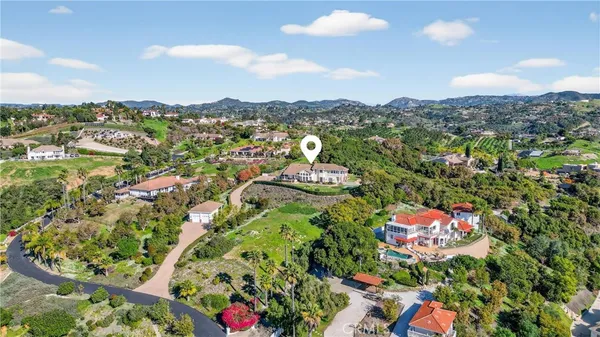 $1,749,000 | 2292 Dos Lomas, Fallbrook, CA 92028