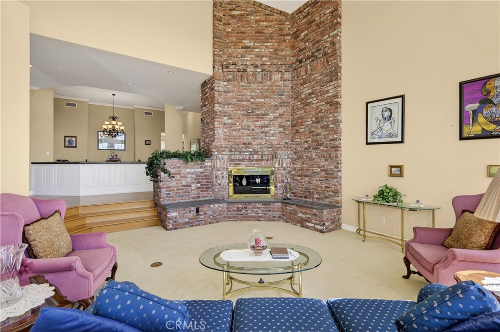 2292 Dos Lomas Fallbrook, CA 92028 - Photo 9 of 53 Living Room