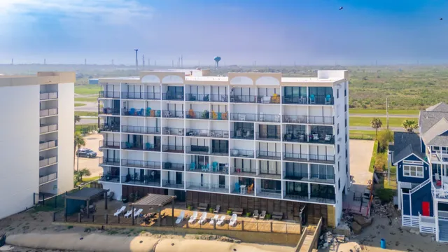 $424,500 | 11945 Termini-San Luis Pass Road, Unit 307, Galveston, TX 77554