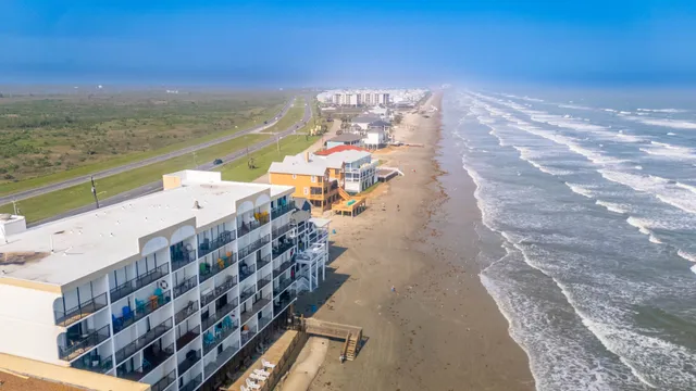 $424,500 | 11945 Termini-San Luis Pass Road, Unit 307, Galveston, TX 77554