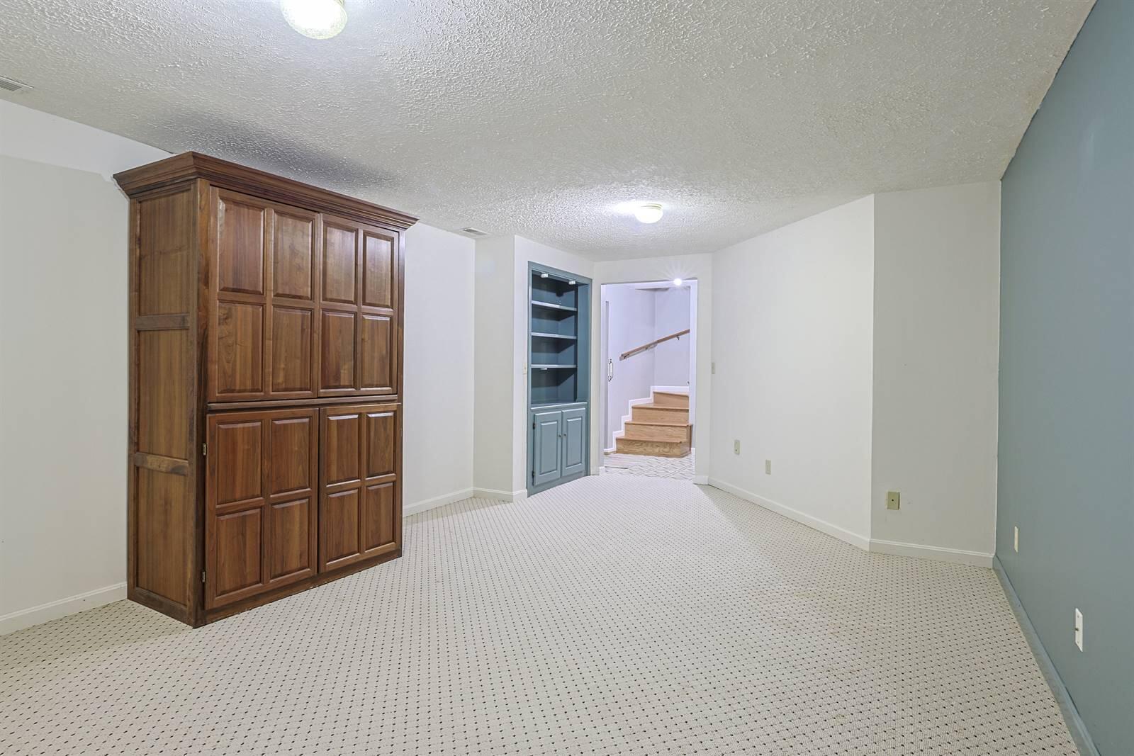 2776 Longbranch Road Union, KY 41091 - Photo 24 of 37 032-Recreation-Room-2