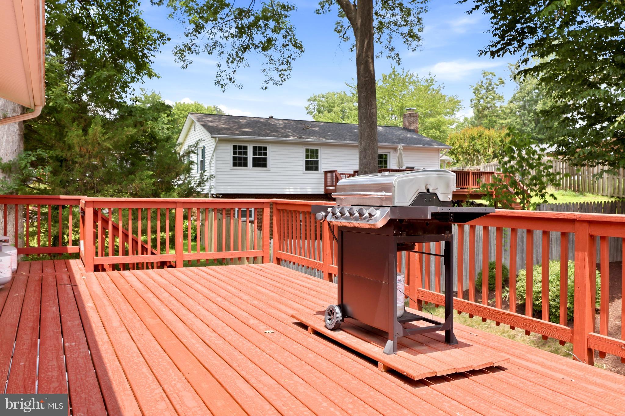 7211 Ashview Drive Springfield, VA 22153 - Photo 55 of 74 Deck