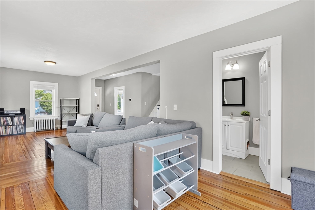 7 Maple Street Ludlow, MA 01056 - Photo 9 of 37