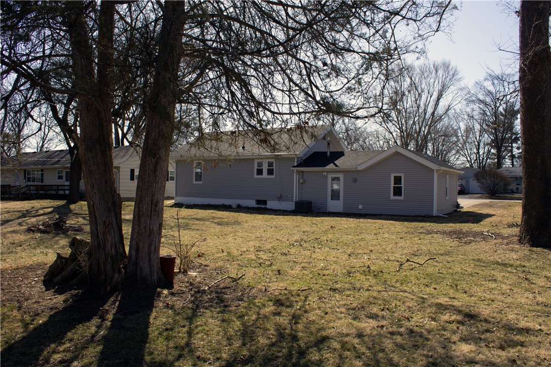 3324 East Fulton Avenue Decatur, IL 62521 - Photo 17 of 19