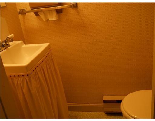 8 Nonesuch Road Gorham, ME 04038 - Photo 10 of 16 Bathroom.