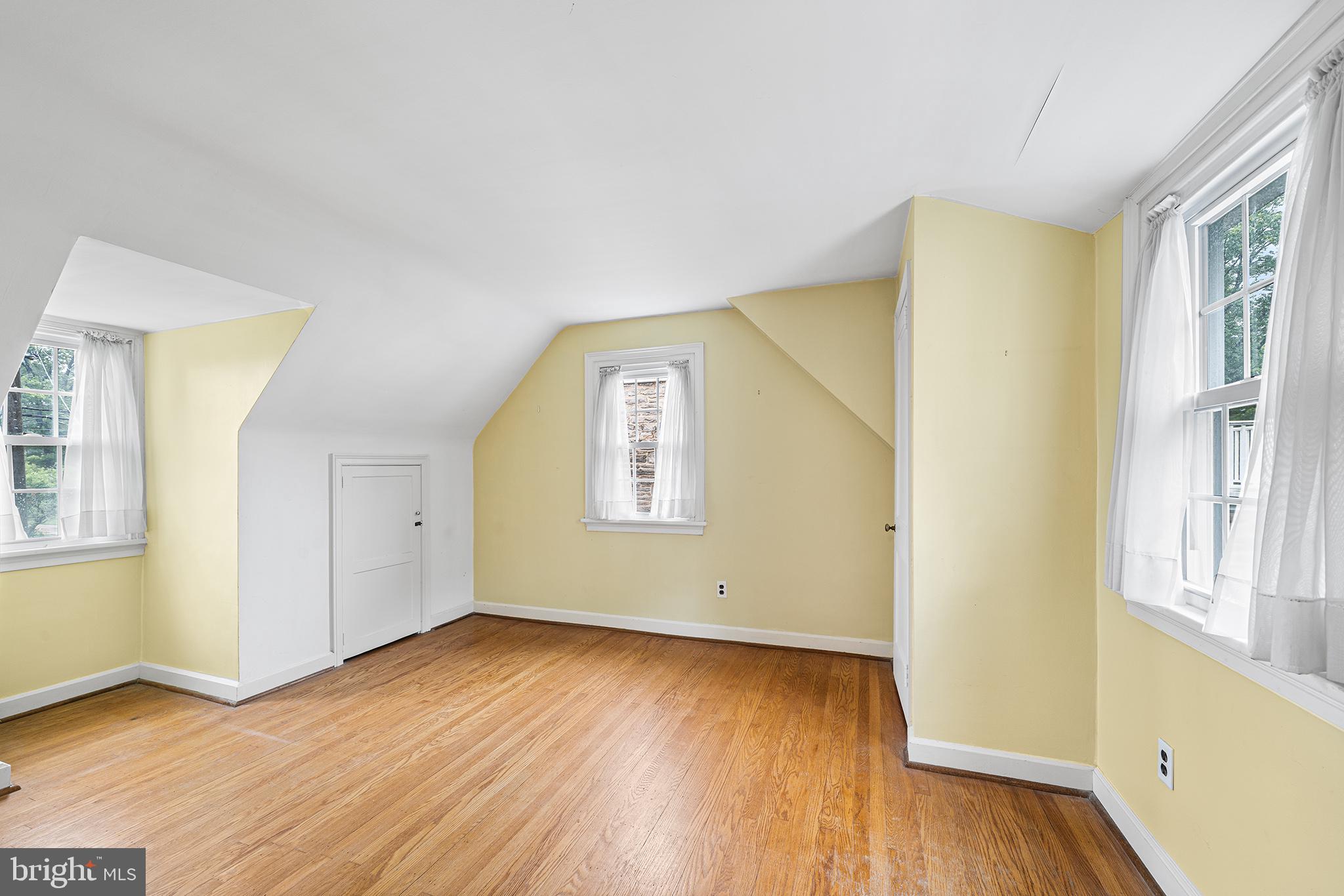2085 Keith Road Abington, PA 19001 - Photo 23 of 32 Gallery Image 23