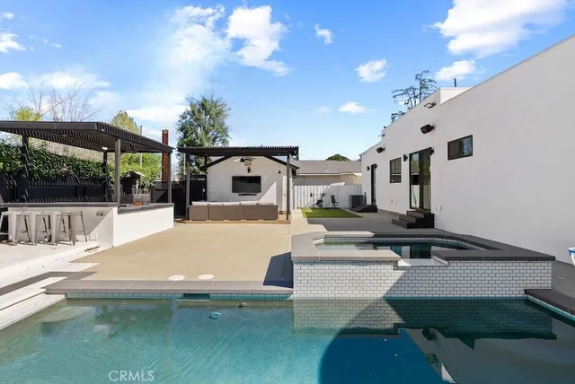 $11,000 | 23143 Leonora Drive, Woodland Hills, CA 91367