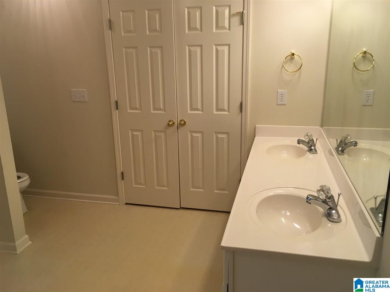 220 Warwick Lane Alabaster, AL 35007 - Photo 6 of 13
