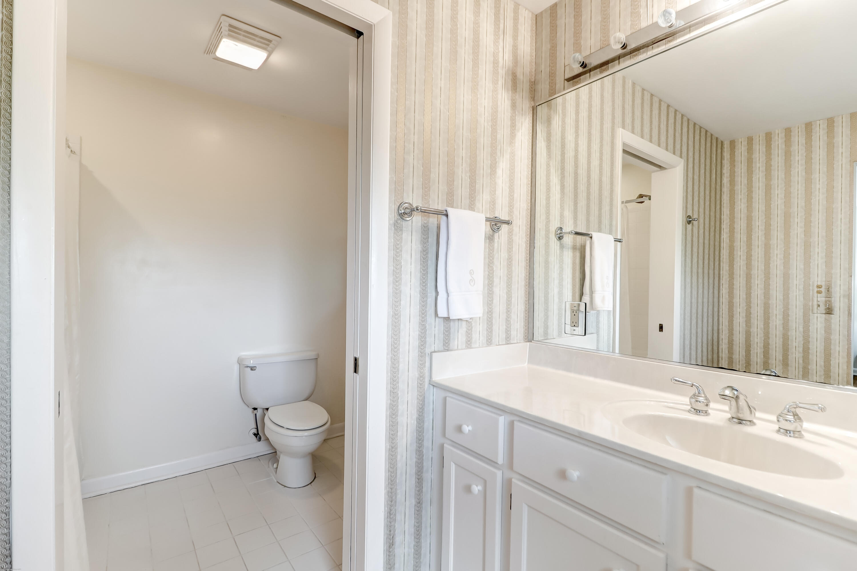 1441 Burningtree Road Charleston, SC 29412 - Photo 20 of 35 Full Bath