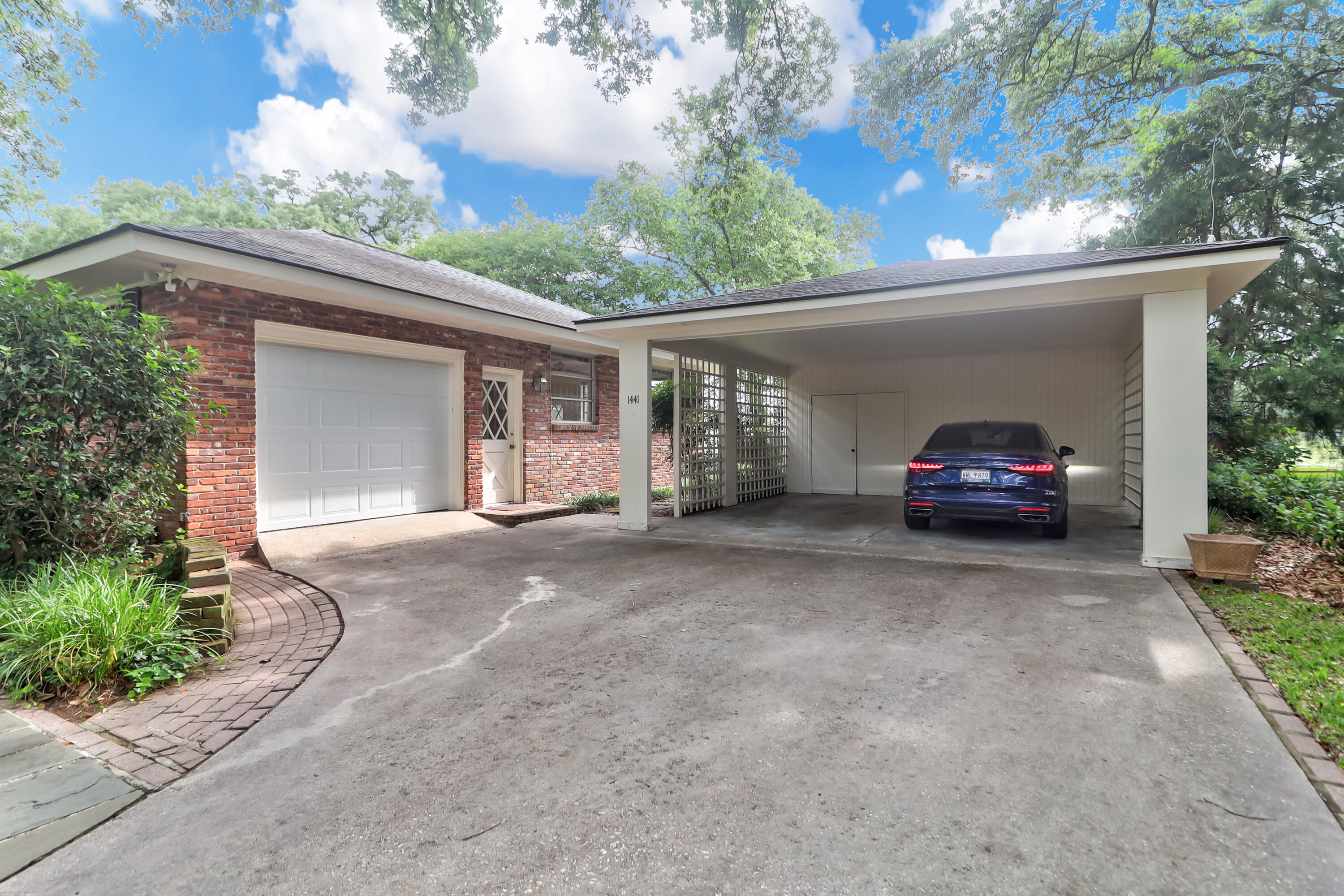 1441 Burningtree Road Charleston, SC 29412 - Photo 31 of 35 Carport