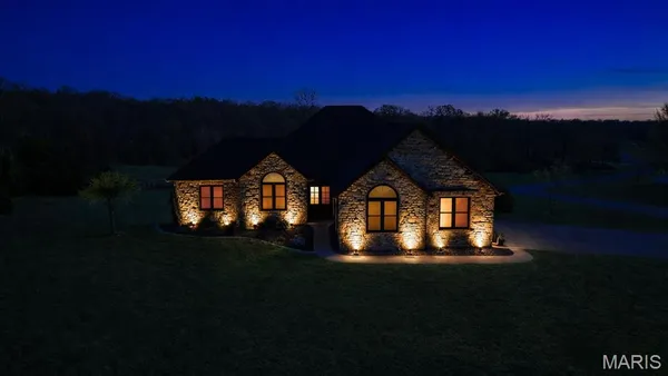 $698,000 | 145 Saddlebrooke Ridge, Jackson, MO 63755