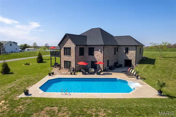 $698,000 | 145 Saddlebrooke Ridge, Jackson, MO 63755