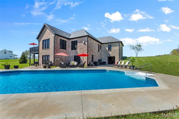 $698,000 | 145 Saddlebrooke Ridge, Jackson, MO 63755