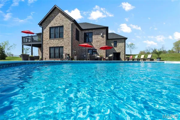 $698,000 | 145 Saddlebrooke Ridge, Jackson, MO 63755
